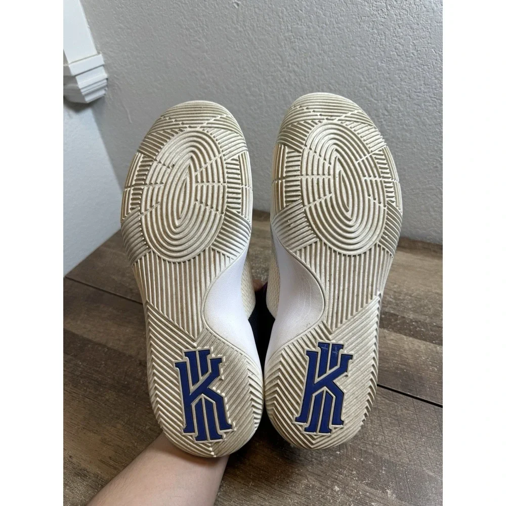 Nike Kyrie 2 Kyrache White Berry Purple‎ Black Size 14 Sneakers Shoes 819583-104